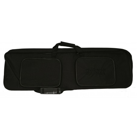 Proposée avec sa housse de transport adaptée