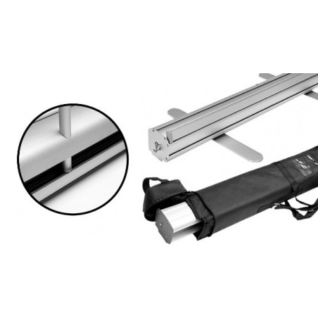 Structure en aluminium avec bloc enrouleur ultra-compact. Sacoche de transport fournie